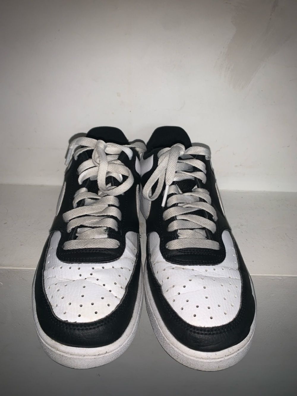 Nike Court Vision Shoes - Picture 2 of 5